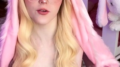 Cute naked blonde teen solo