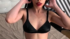 Cheep looking amateur milf brunette Vannah