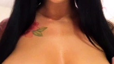 Big boob brunette masturbates on webcam