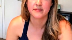 Brunette Solo Webcam Masturbation