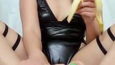 Chubby busty brunette in hot foot fetish