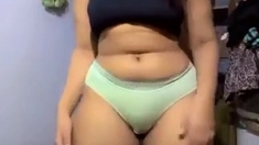 Sexy Paki Girl Shows Her Nude Body