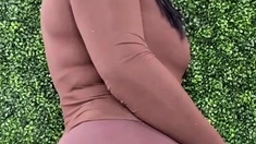 Fat mature webcam chick making herself cum with a vibrator