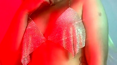 Small titted blond stunner Sarah Peachez masturbating