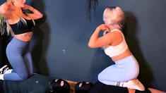 goddess kira gold Trampling Facesitting Menschliche